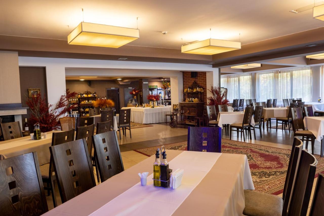 Ostrova Holiday Village Beli Osum Ngoại thất bức ảnh