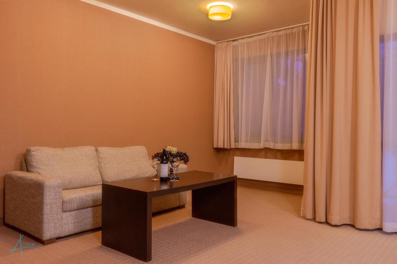 Ostrova Holiday Village Beli Osum Ngoại thất bức ảnh