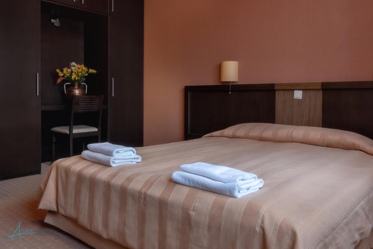 Ostrova Holiday Village Beli Osum Ngoại thất bức ảnh
