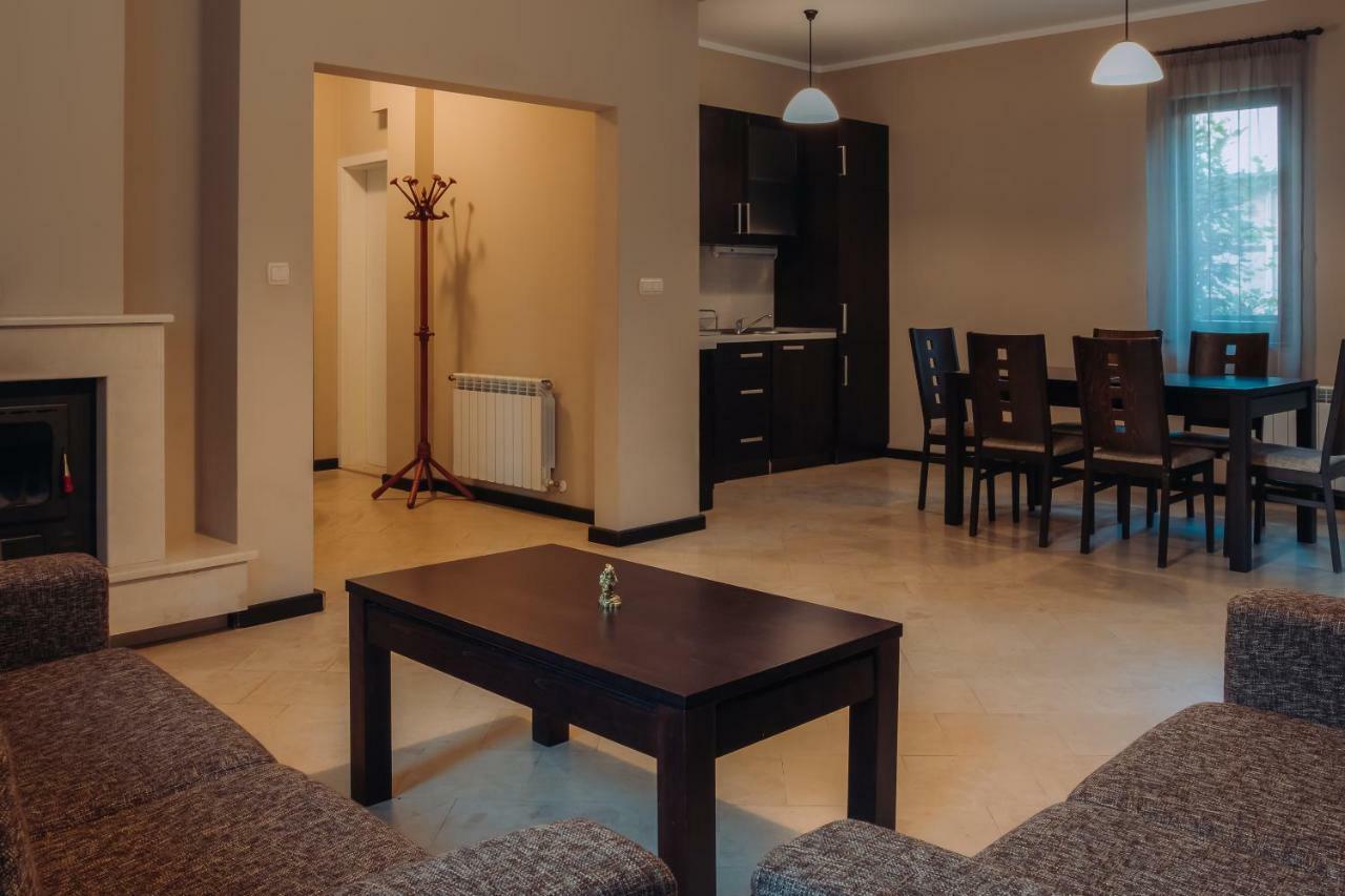Ostrova Holiday Village Beli Osum Ngoại thất bức ảnh